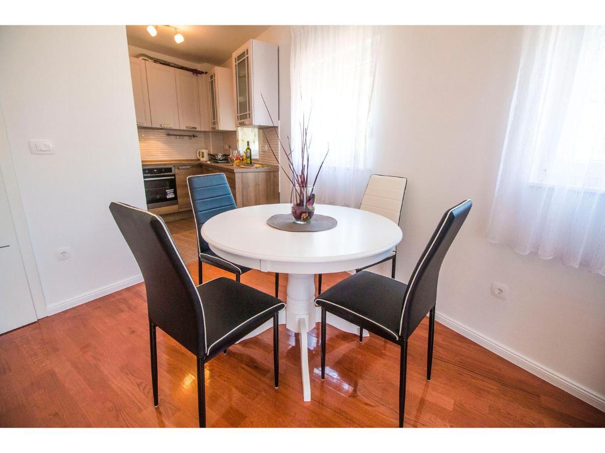 Olive Tree Apartment Podstrana Bagian luar foto