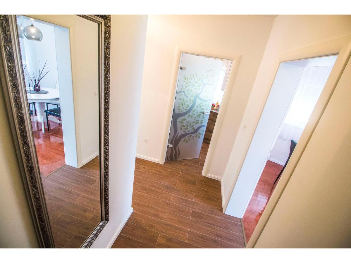 Olive Tree Apartment Podstrana Bagian luar foto